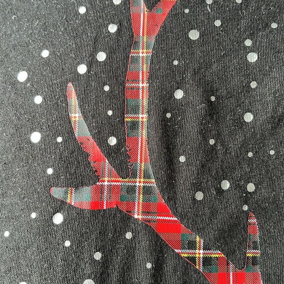 Victoria’s Secret reindeer long sleeve sleepshirt - size medium - Picture 4 of 5